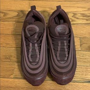 Burgundy Nike Airmax